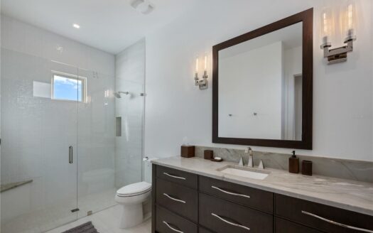 9122 Bay Point Drive, Orlando, FL 32819